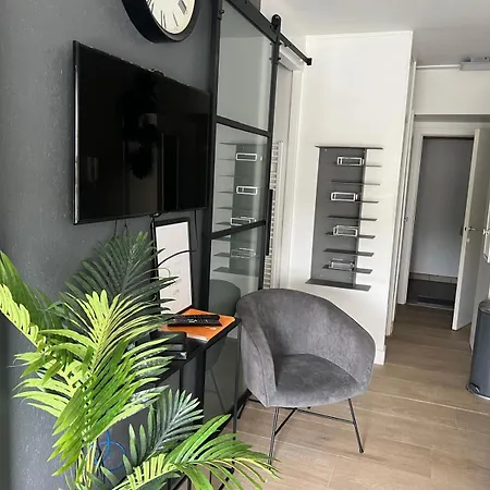 2 Bedroom At Knokke-heist, Near Zeebrugge, Overlooking The Apartman Knokke-Heist