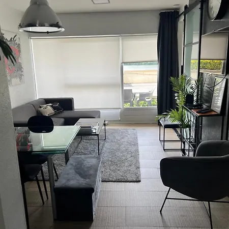 Appartement 2 Bedroom At Knokke-heist, Near Zeebrugge, Overlooking The *